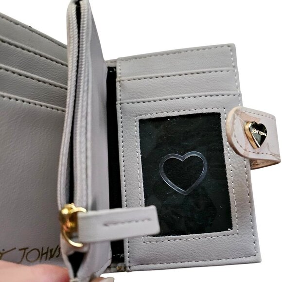 Betsey Johnson Floral Embossed Wallet With Heart Clasp & Keychain - Picture 6 of 8